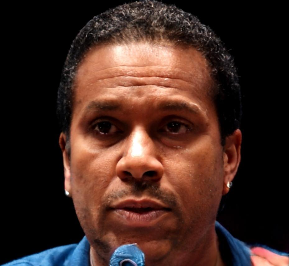 Senior financial consultant and program mentor